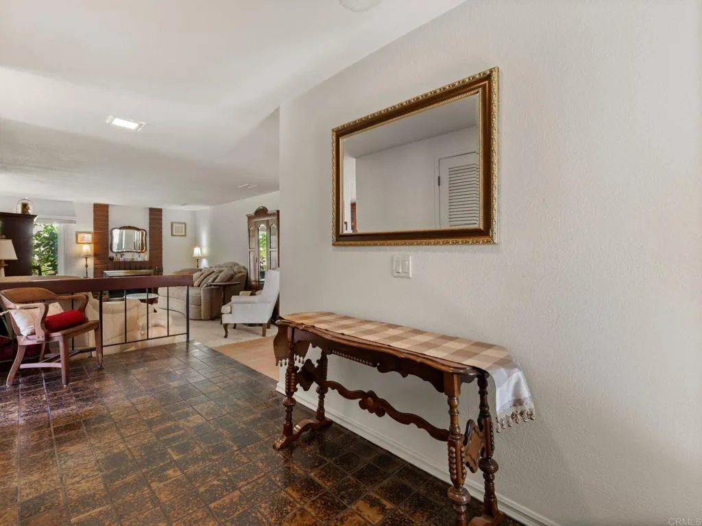 https://cdn.realtyfeed.com/cdn/127/307089843/7c34a19c38ccf7757fcb5567bb4252cf.webp