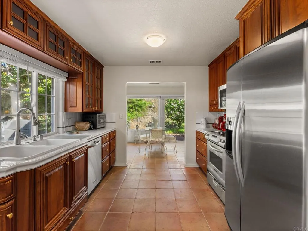 https://cdn.realtyfeed.com/cdn/127/307089843/837a3ecb4e17df2e028b818fe2f0ba9f.webp