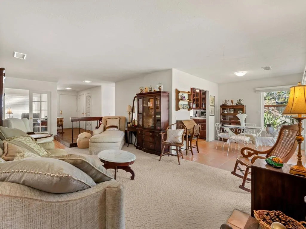 https://cdn.realtyfeed.com/cdn/127/307089843/a465f460ea527eeff029dcd12e4da124.webp