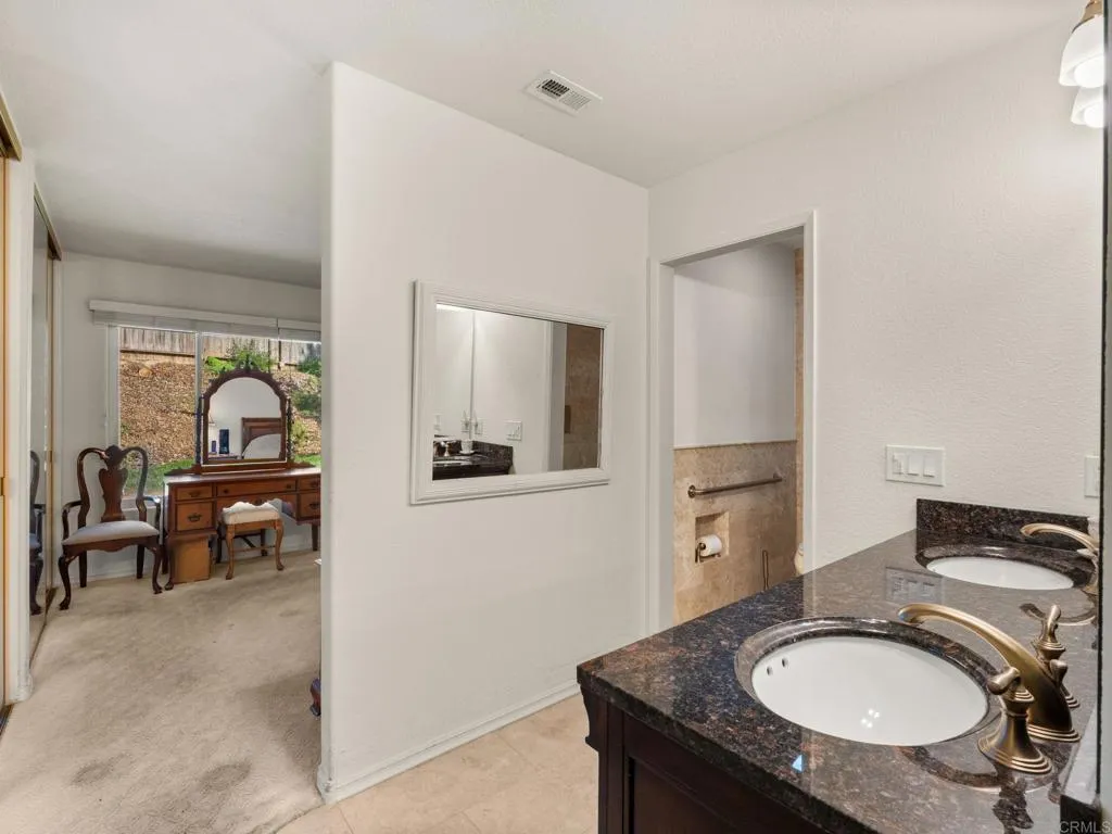 https://cdn.realtyfeed.com/cdn/127/307089843/bcc4bcafbbfe6b400471a31d97ae6a63.webp