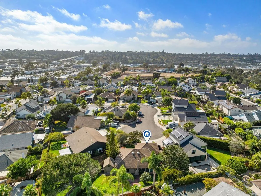 https://cdn.realtyfeed.com/cdn/127/307089843/bf8c662f7eab2c0765fa388c92a3c68f.webp