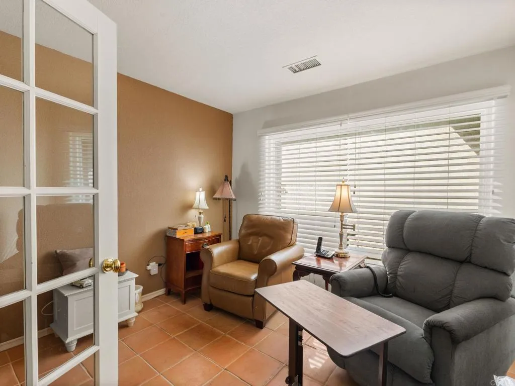https://cdn.realtyfeed.com/cdn/127/307089843/c4589af2d155de6dea04b0b5c512e74c.webp