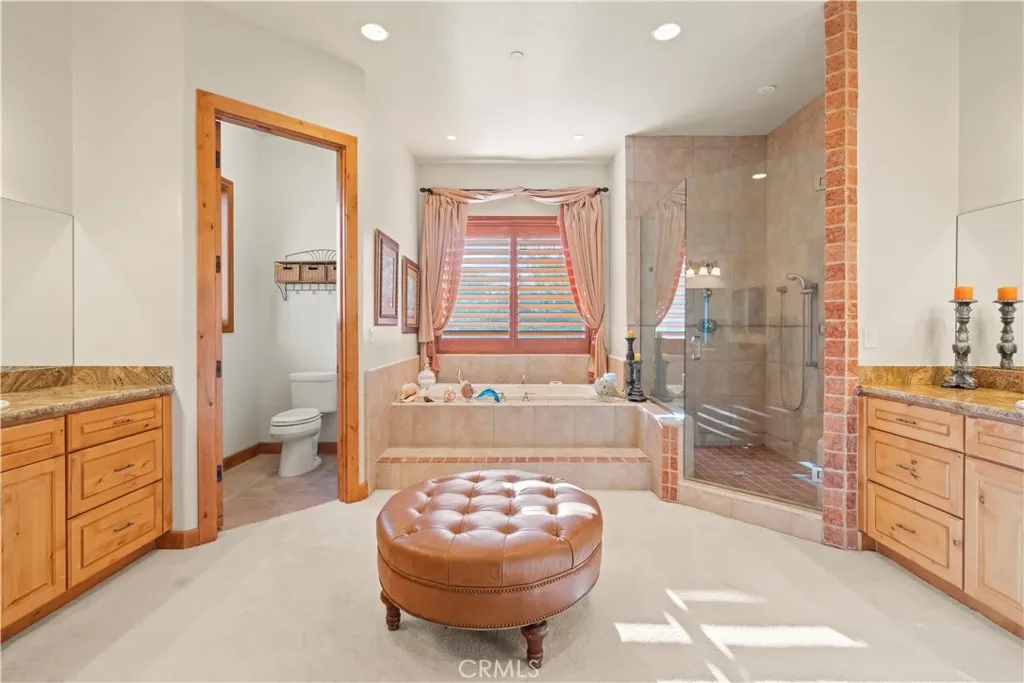 https://cdn.realtyfeed.com/cdn/127/307089920/65a8aec1a771b2c8b0ad91c8eca71f24.webp