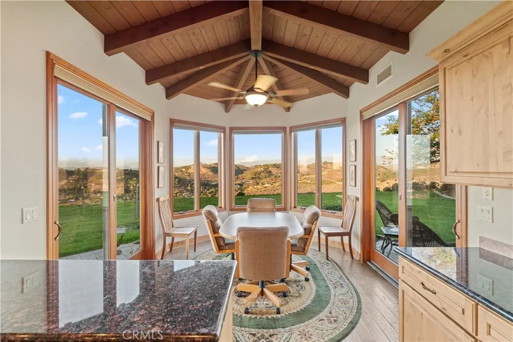 https://cdn.realtyfeed.com/cdn/127/307089920/ccaadf68f161855050c758bffde1ced7.webp