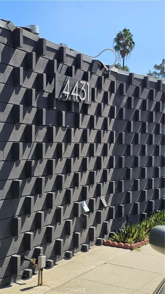 Los Angeles, CA 90008