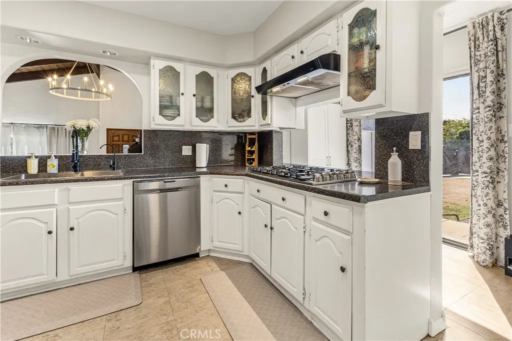 https://cdn.realtyfeed.com/cdn/127/307090115/2c15b17facccb8c21ae020d7781bfa8b.webp