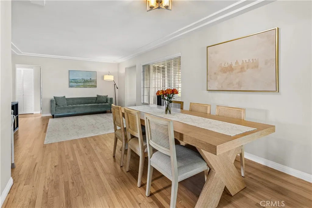 https://cdn.realtyfeed.com/cdn/127/307090115/37cb7eff35ee6d8b252f164f8a942842.webp