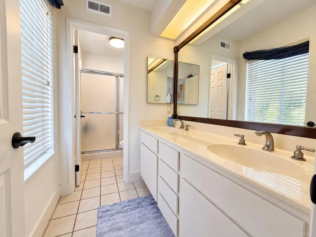 https://cdn.realtyfeed.com/cdn/127/307090173/548d3bed988595f2bbeb6898b6415db2.webp