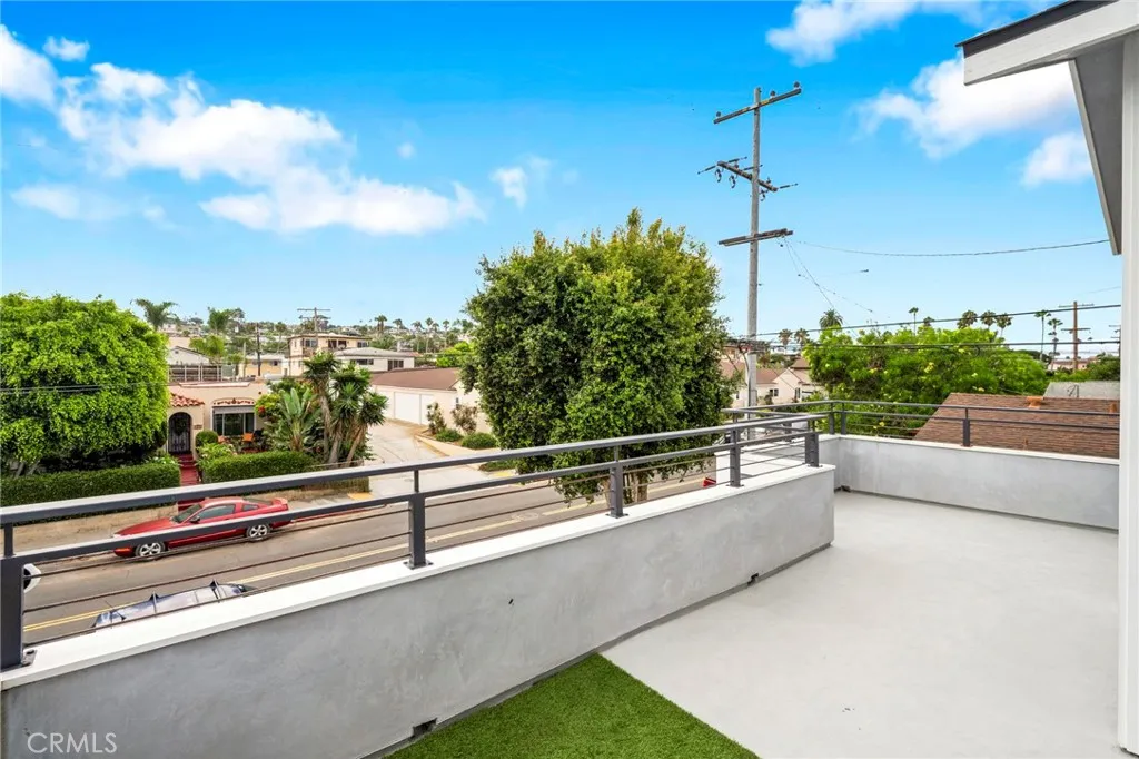 https://cdn.realtyfeed.com/cdn/127/307090248/ca21f57fe16464ff73f13e326546747f.webp