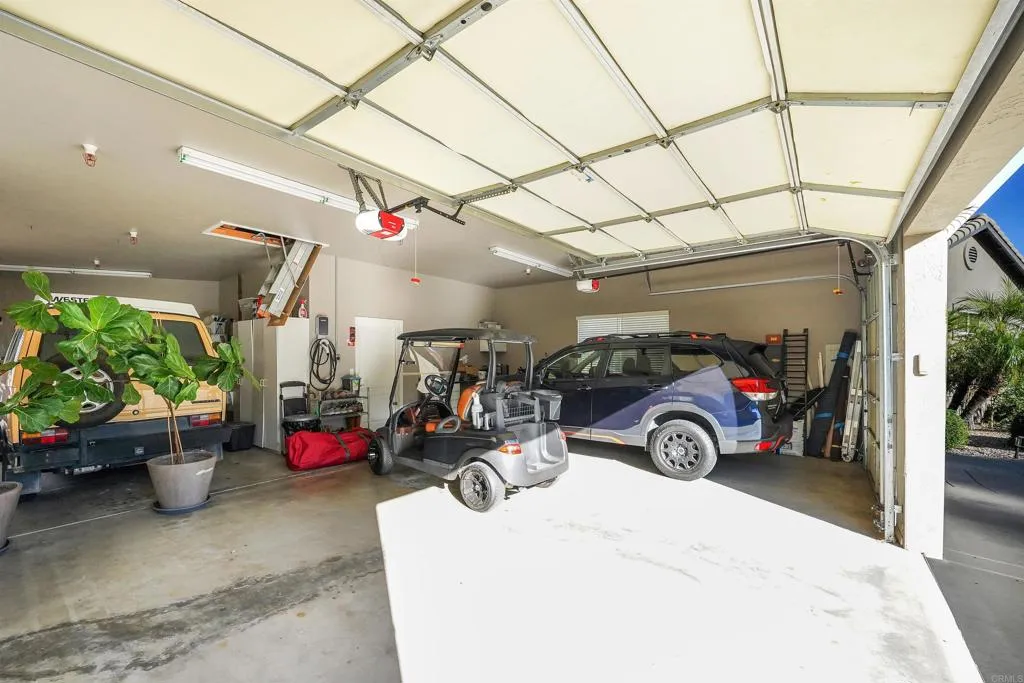 https://cdn.realtyfeed.com/cdn/127/307090264/ca11d5e05bee0b8810b7a8d9e29e109e.webp
