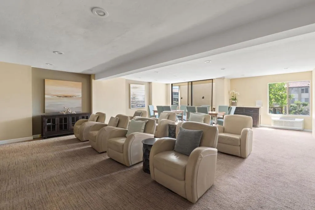 https://cdn.realtyfeed.com/cdn/127/307090377/a9d846fe8a25c291355accb737260fb9.webp