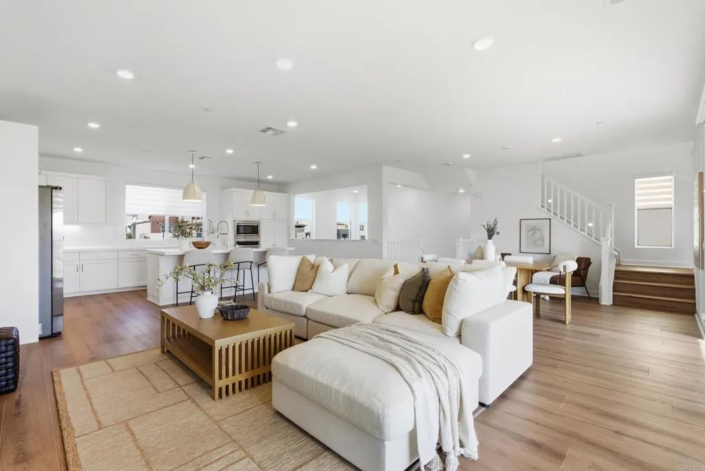 https://cdn.realtyfeed.com/cdn/127/307090382/bea9e60ab1a21058b87759b84fa605f5.webp