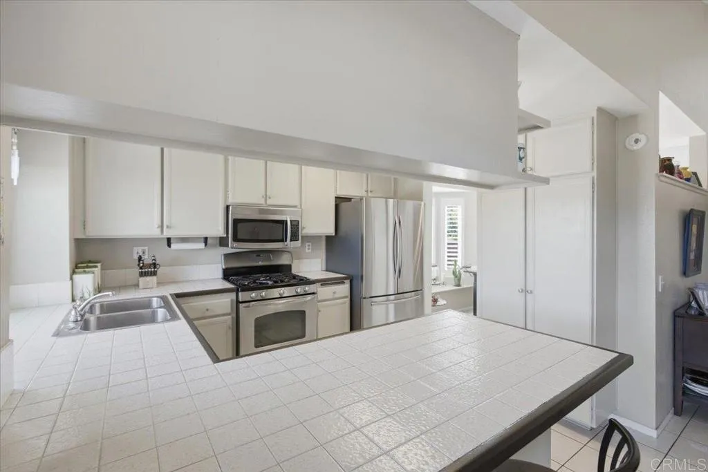 https://cdn.realtyfeed.com/cdn/127/307090446/1b5bdfd82eb7f45e2c6dfa44d1213d09.webp