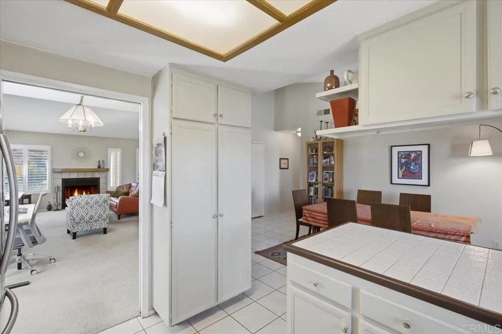 https://cdn.realtyfeed.com/cdn/127/307090446/ae7f243bc8bbdc3f5a6f07c37b9b7aac.webp