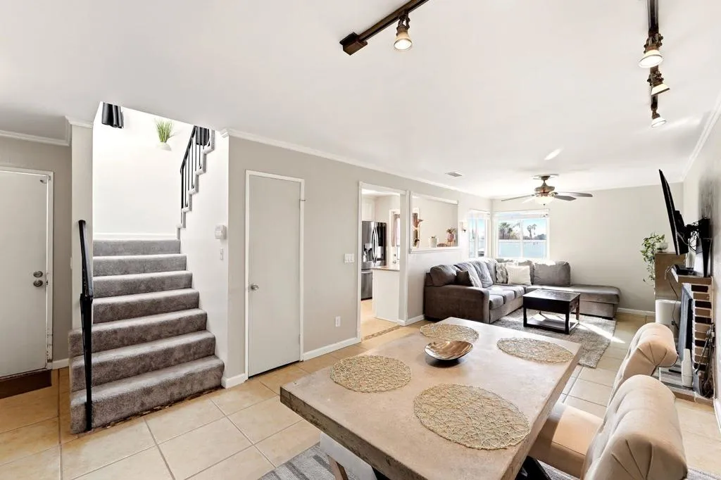 https://cdn.realtyfeed.com/cdn/127/307090461/eaf34c2e82bc8ccb891343c1a4712937.webp