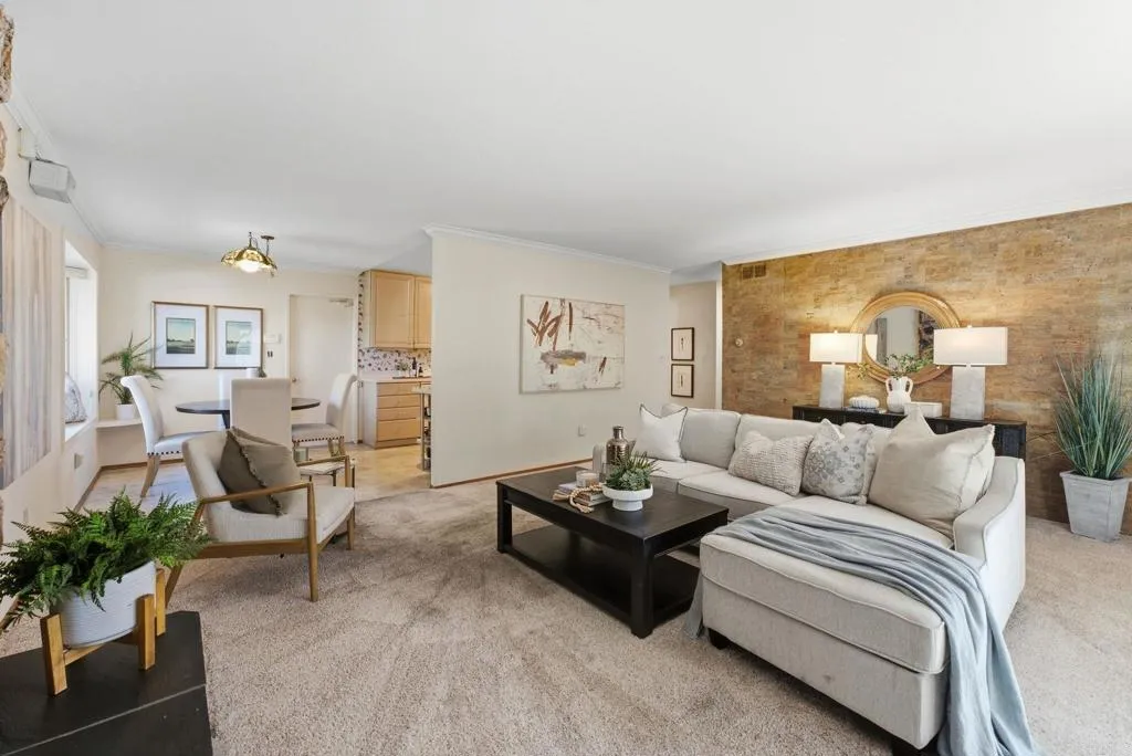 https://cdn.realtyfeed.com/cdn/127/307090525/02c48e9b34fb1bdf1af2c140c8e8e499.webp
