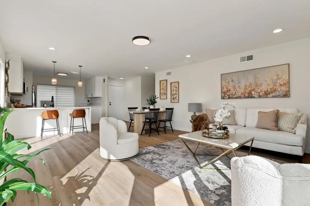 https://cdn.realtyfeed.com/cdn/127/307090599/879ea23a2bc493725f602b93751b9ba7.webp