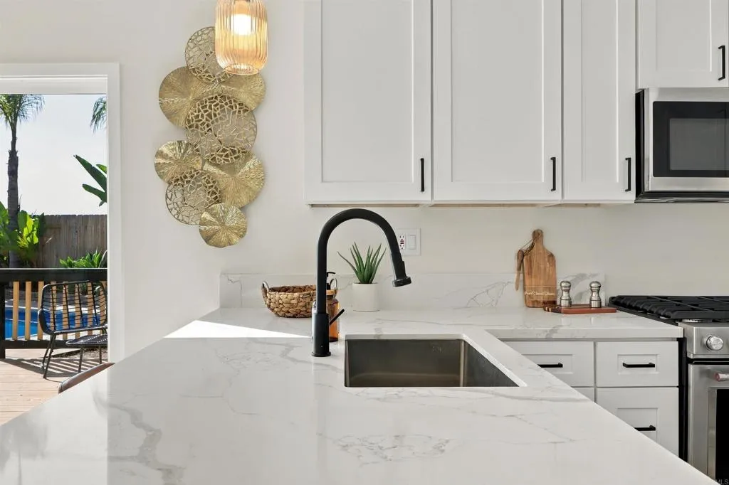 https://cdn.realtyfeed.com/cdn/127/307090599/ff982861dd2969d762cb22b2ec48da04.webp