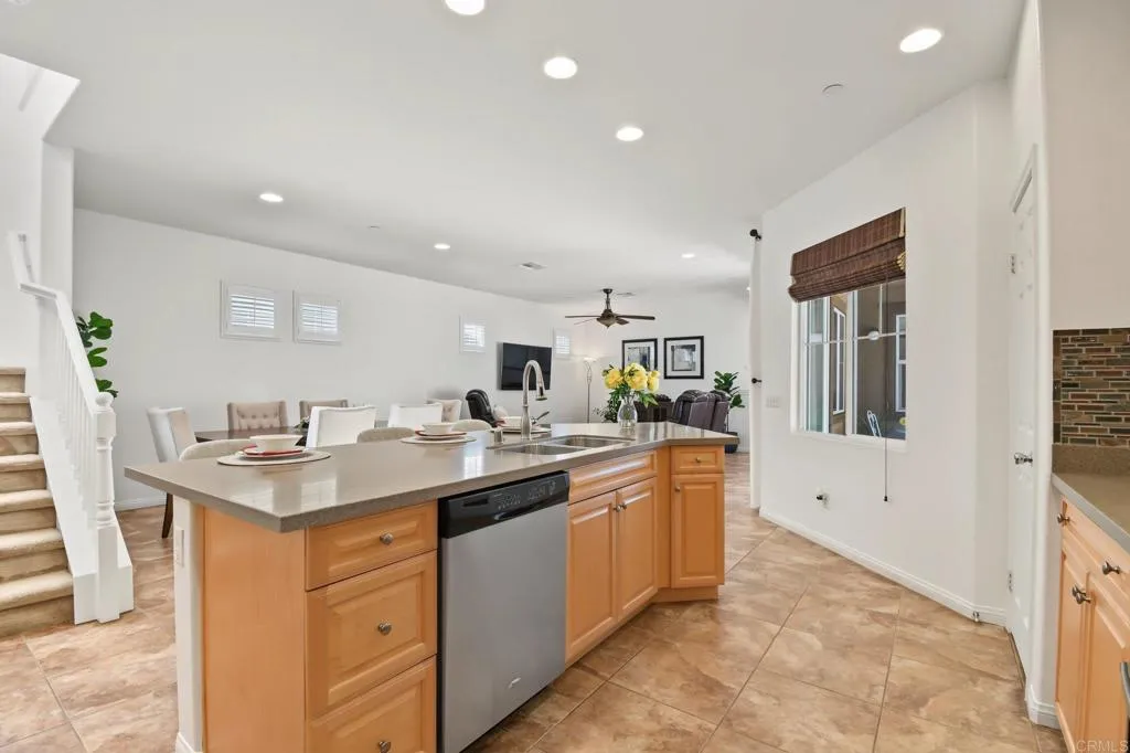 https://cdn.realtyfeed.com/cdn/127/307090609/07ace39fec2c8e76dcff489f570499c7.webp