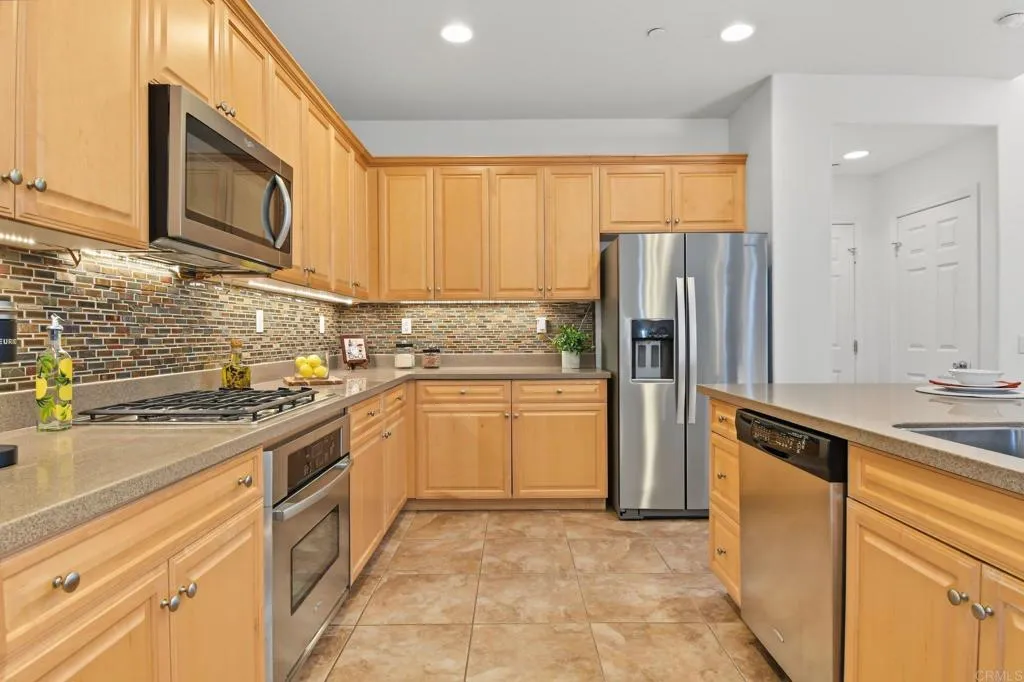https://cdn.realtyfeed.com/cdn/127/307090609/d91af9a112925fe3aa6870fcc80f1d1c.webp
