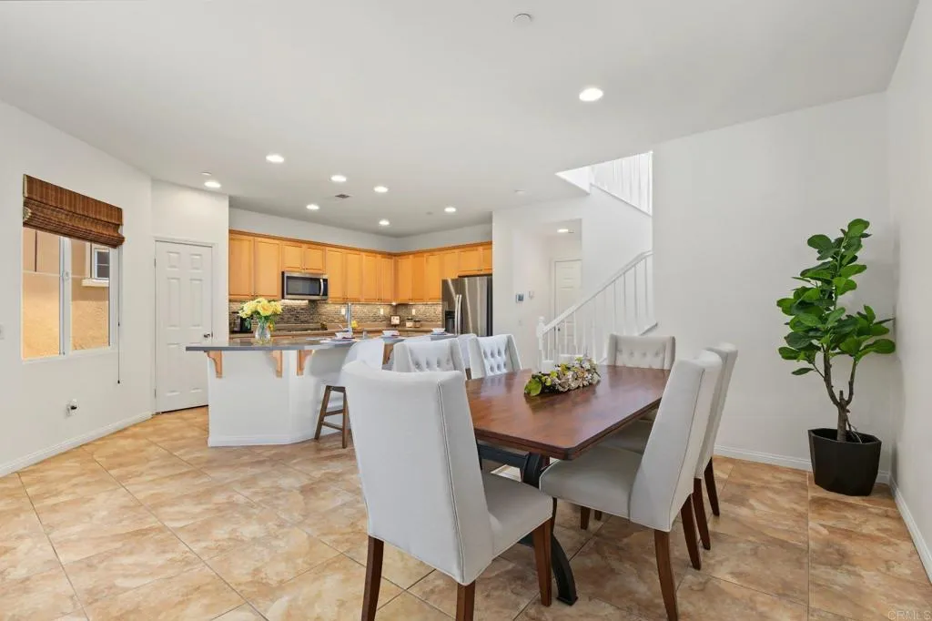 https://cdn.realtyfeed.com/cdn/127/307090609/f4ceaaa71b1df969c5ce6df7cb12e5a9.webp