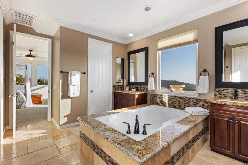 https://cdn.realtyfeed.com/cdn/127/307090628/152b9d01cfbd51065ddf2f7cfcfb201d.webp