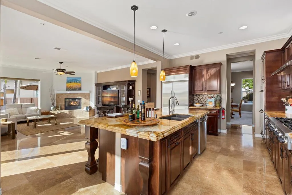 https://cdn.realtyfeed.com/cdn/127/307090628/7f1d6e0d78b67c82fcb92132094c0038.webp