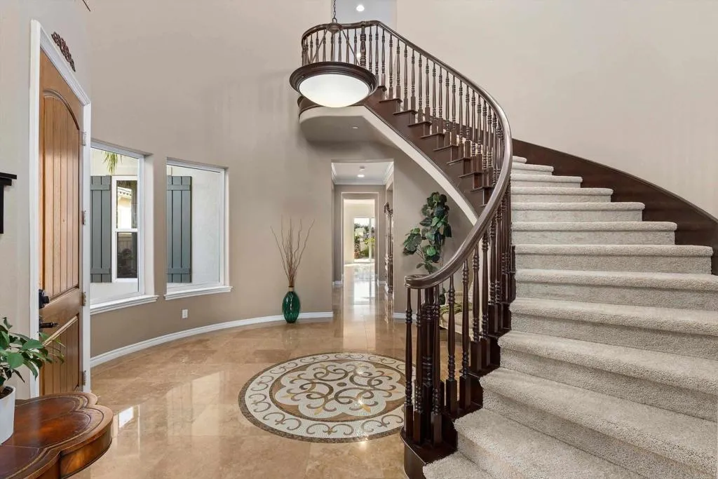https://cdn.realtyfeed.com/cdn/127/307090628/955e4894eb2402d499886d90df8476ee.webp