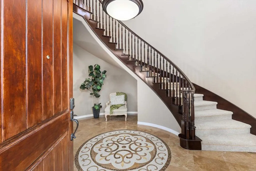 https://cdn.realtyfeed.com/cdn/127/307090628/983e5530d6f5137b840f8a37e7446948.webp
