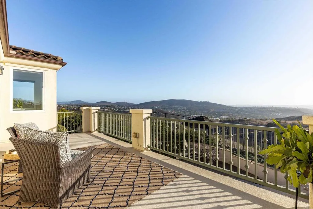 https://cdn.realtyfeed.com/cdn/127/307090628/cba0bfea33a5bbad55b641c481c554b3.webp