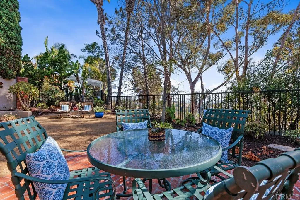 https://cdn.realtyfeed.com/cdn/127/307090636/b1b48ce0e4c36ade10135b648f9d5dbc.webp