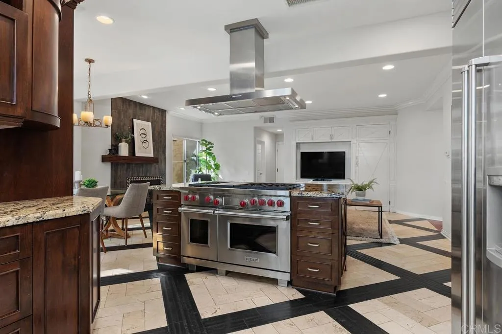 https://cdn.realtyfeed.com/cdn/127/307090636/d3b354f0fc1819b3b7c7885c580e978a.webp