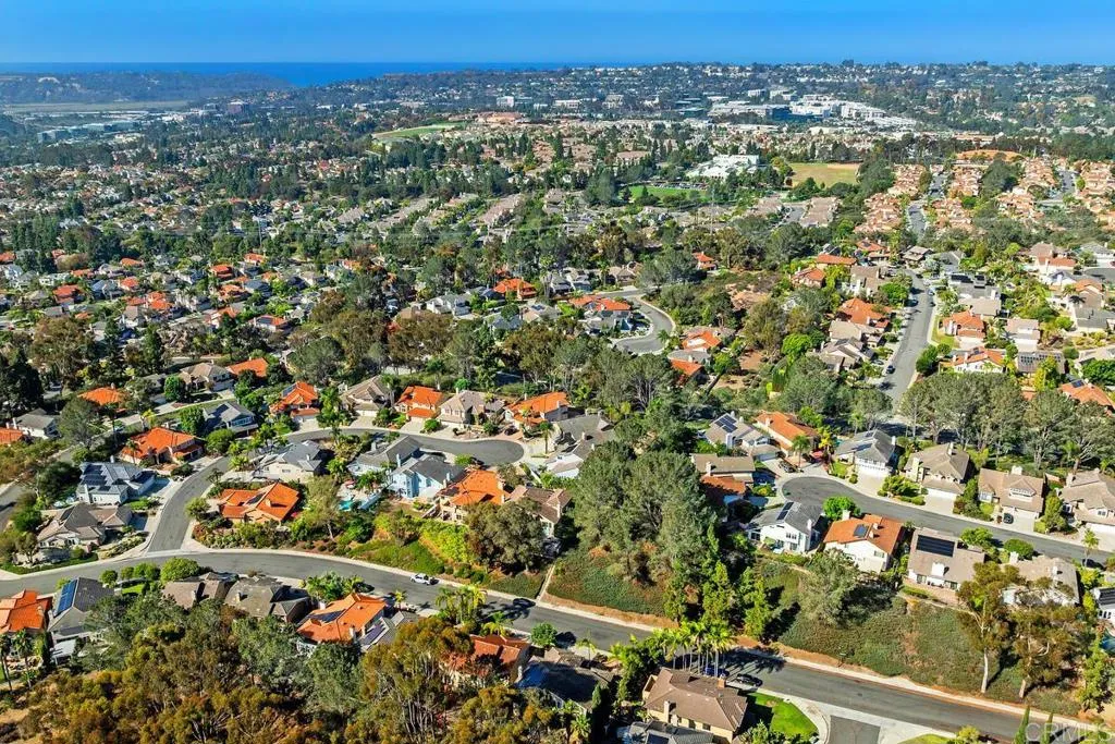 https://cdn.realtyfeed.com/cdn/127/307090636/e4e41e6b7dea65f23bc0cc3e2b307ee1.webp
