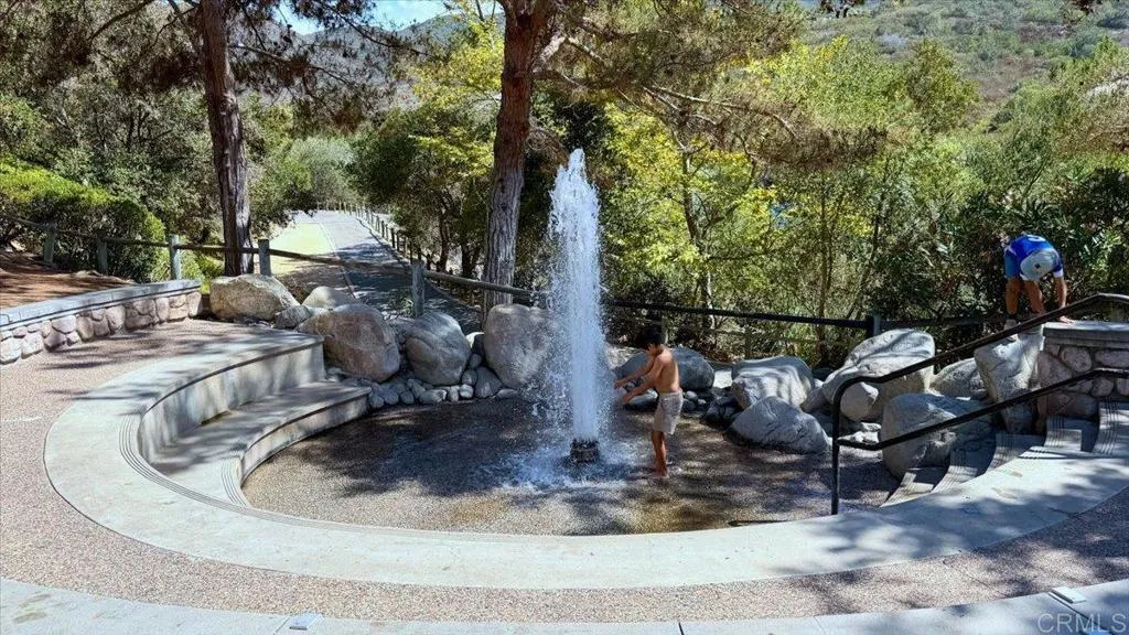 https://cdn.realtyfeed.com/cdn/127/307090645/736bedae5310559806e1d45656a9e5d4.webp