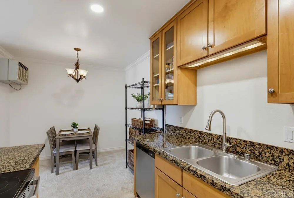 https://cdn.realtyfeed.com/cdn/127/307090654/30cf61008ce6d95a4b765ba62c512105.webp
