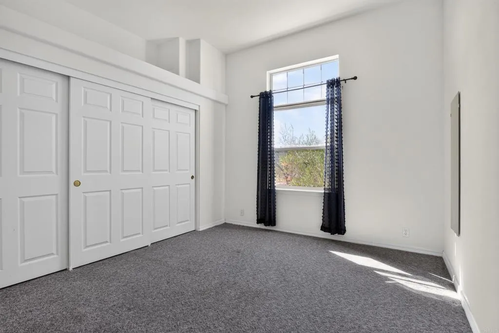 https://cdn.realtyfeed.com/cdn/127/307090686/49709f9dde6e5d016b8e8c3c1e33fee7.webp