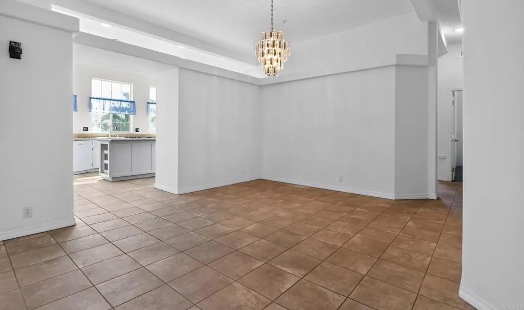 https://cdn.realtyfeed.com/cdn/127/307090686/49ef03fc32b365cb41c01d090f8806fd.webp