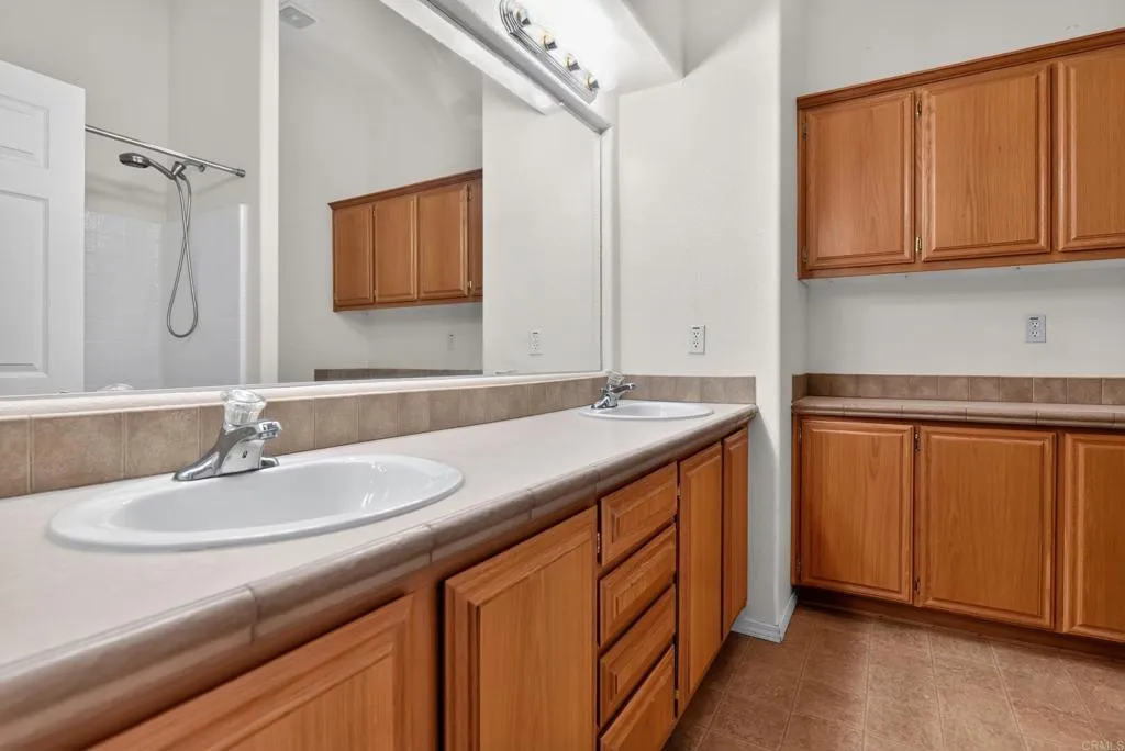 https://cdn.realtyfeed.com/cdn/127/307090686/51c58e387bd70fb3d29236067195c16c.webp