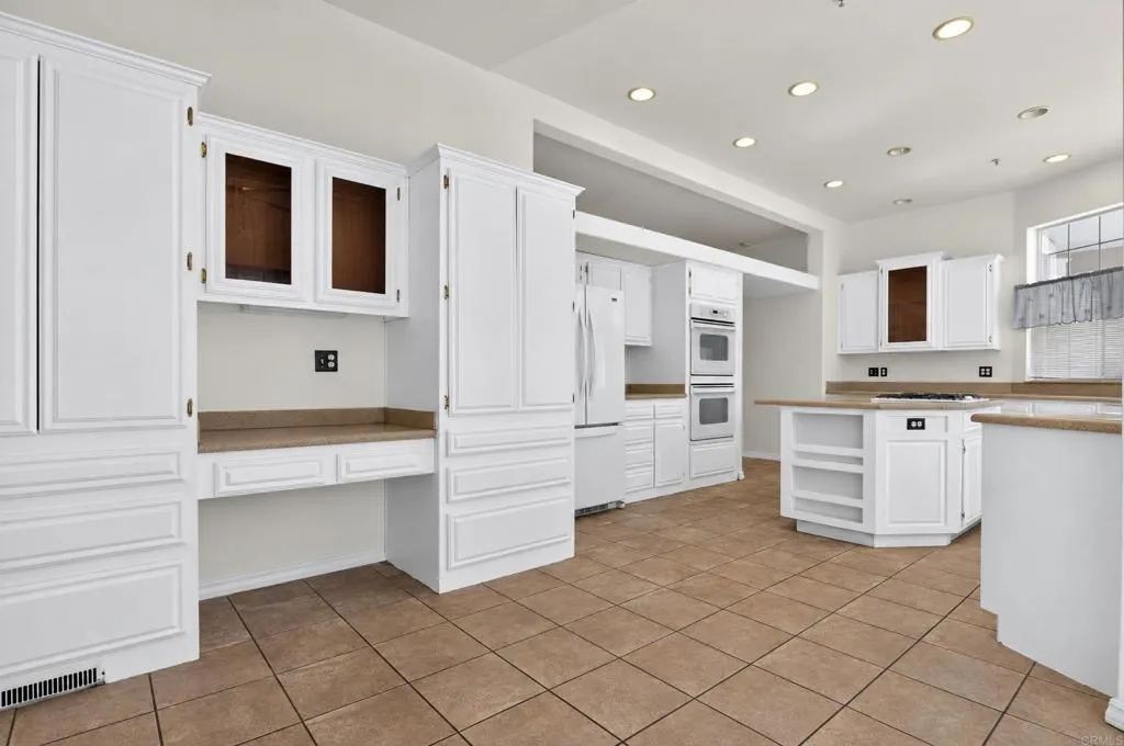 https://cdn.realtyfeed.com/cdn/127/307090686/6a7548d9edd6bb0506201e3f0e46145b.webp