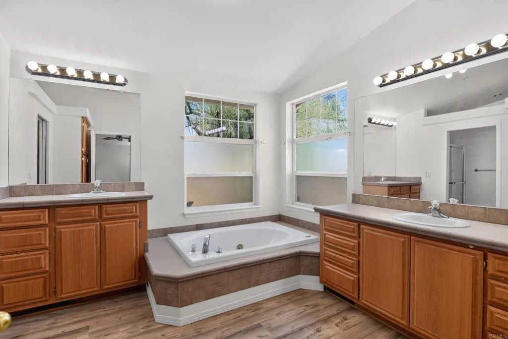 https://cdn.realtyfeed.com/cdn/127/307090686/dfad273f6351d3956aaa873920ee77a2.webp