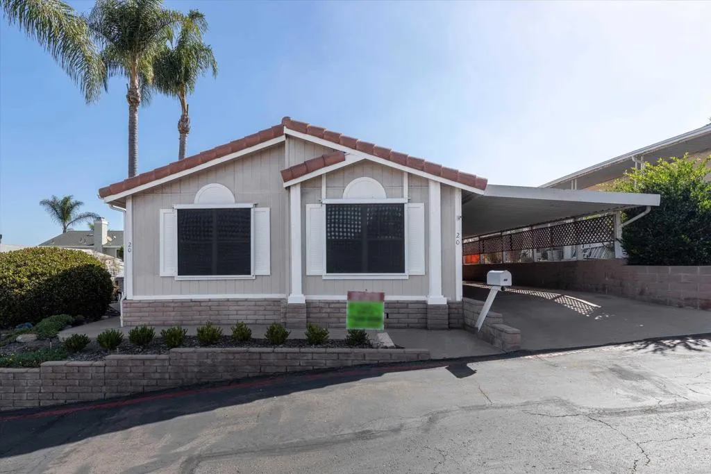 Vista, CA 92083