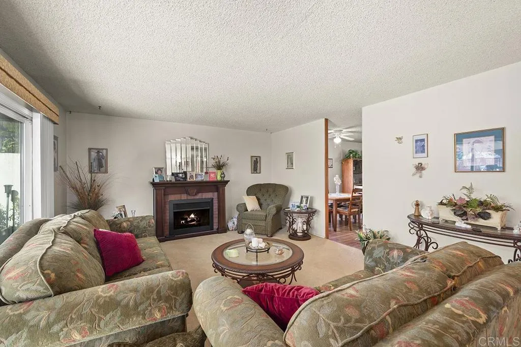 https://cdn.realtyfeed.com/cdn/127/307090758/1c2f946d3907d01f20cfaf47c69502a5.webp