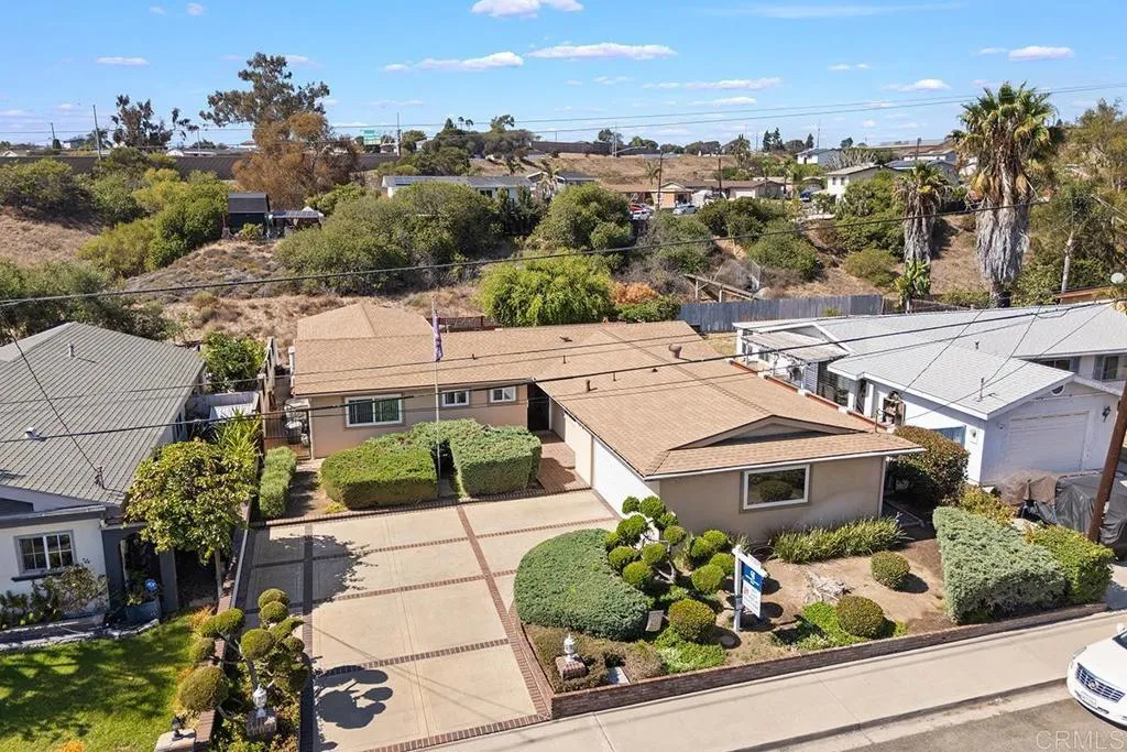 https://cdn.realtyfeed.com/cdn/127/307090758/699a4172cbad0fc191575b2c226e18f3.webp