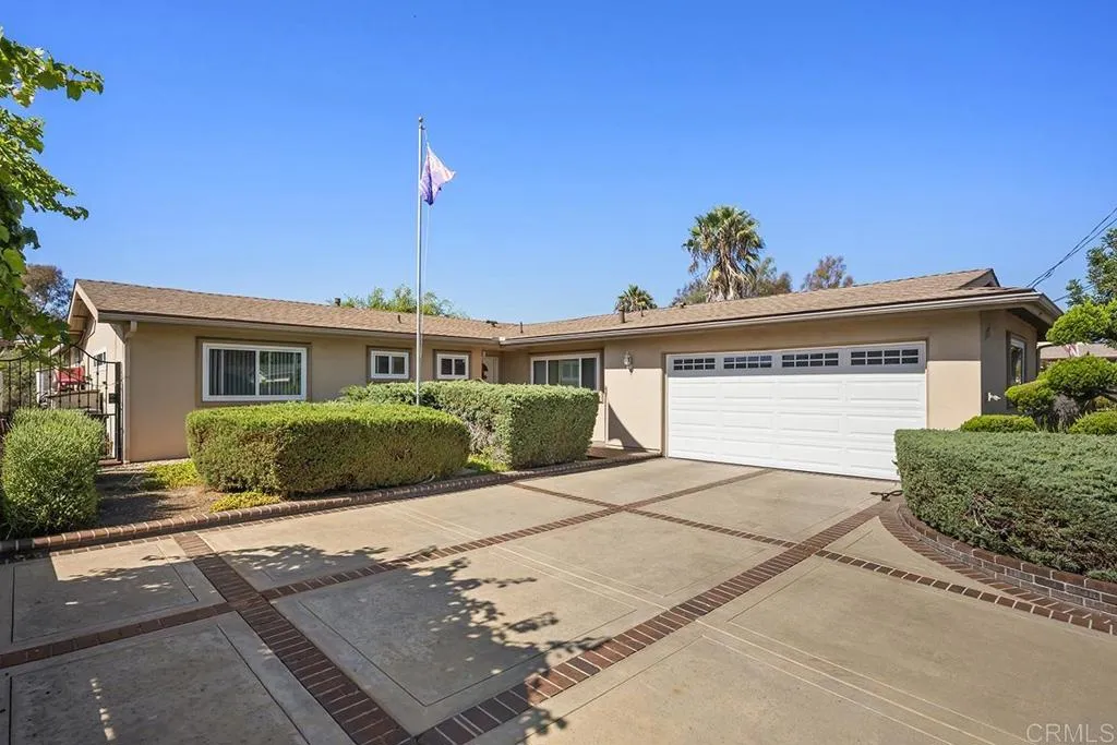 https://cdn.realtyfeed.com/cdn/127/307090758/6c30bc7d8d7d3e447df57fd66b0ccbbd.webp