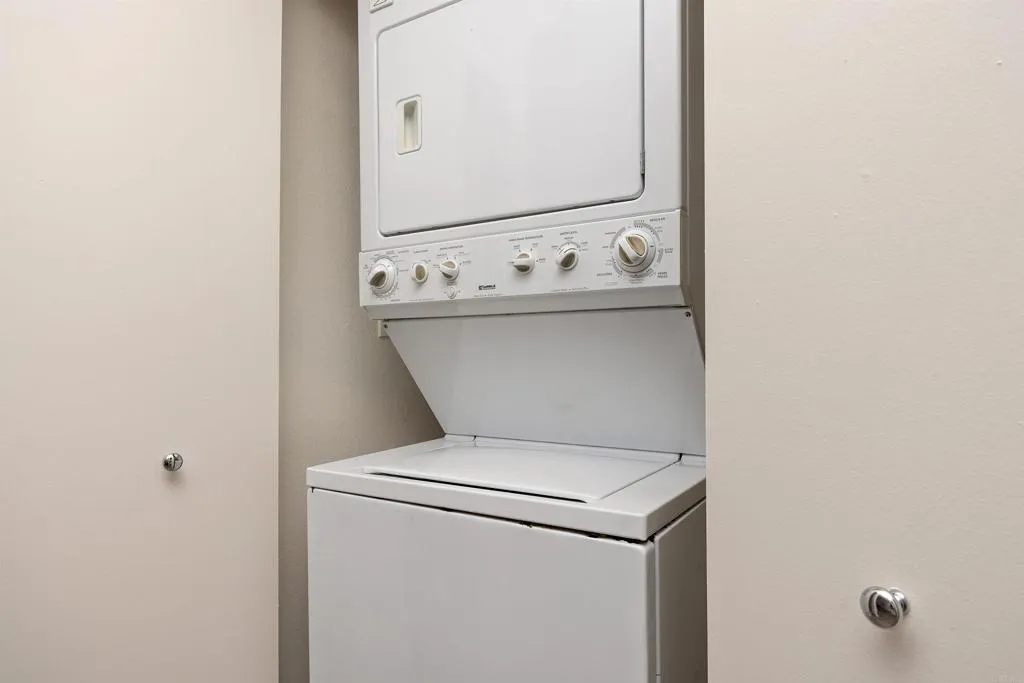 https://cdn.realtyfeed.com/cdn/127/307090777/f0ecd355aa10b85c28618afcd33ec26c.webp
