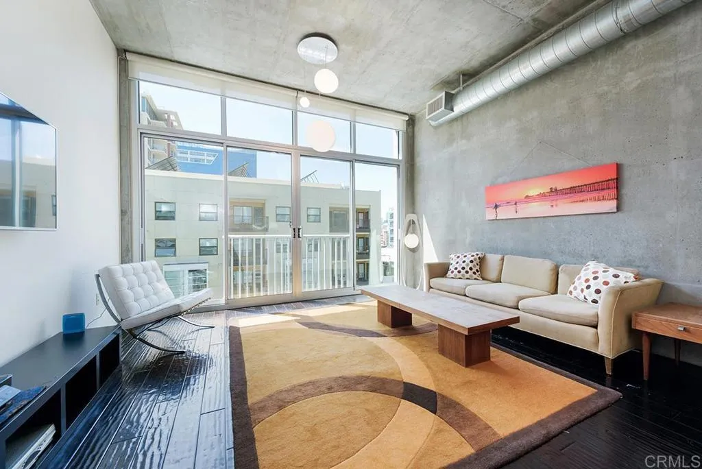 https://cdn.realtyfeed.com/cdn/127/307090792/3ac81681b9507188a38fce8ad9d6f42d.webp