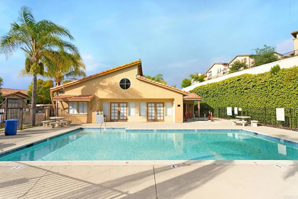 https://cdn.realtyfeed.com/cdn/127/307090794/c5d8f86e9f7a54470fb879fad6d51809.webp