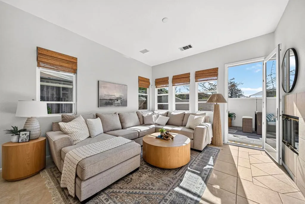 https://cdn.realtyfeed.com/cdn/127/307090862/33dc3c0cdb540606560aae36e30ae160.webp