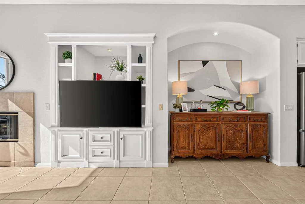 https://cdn.realtyfeed.com/cdn/127/307090862/9bf0839a7c2eab1943abf6d83c7096ed.webp