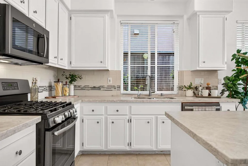 https://cdn.realtyfeed.com/cdn/127/307090862/b527a07f30ebd3c40f6b3c83bbcdaaaa.webp